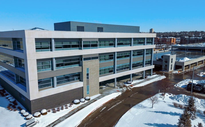 Pictures of Office property located at 1811 Ak-Sar-Ben Dr, Omaha, NE 68106 for sales - image #1
