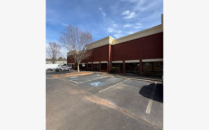 Pictures of Industrial property located at 380 Winkler Dr, Alpharetta, GA 30004 for lease - image #1