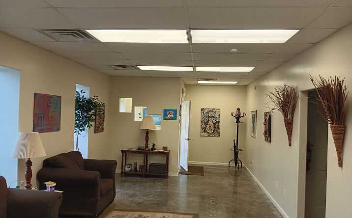 Pictures of Office, Special Purpose property located at 115 W Dunklin St, Jefferson City, MO 65101 for lease - image #1