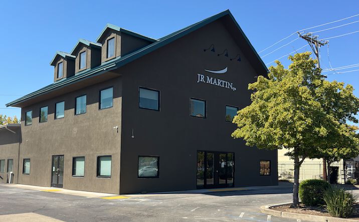 Pictures of Office property located at 1155 Del Monte St, Redding, CA 96002 for lease - image #1
