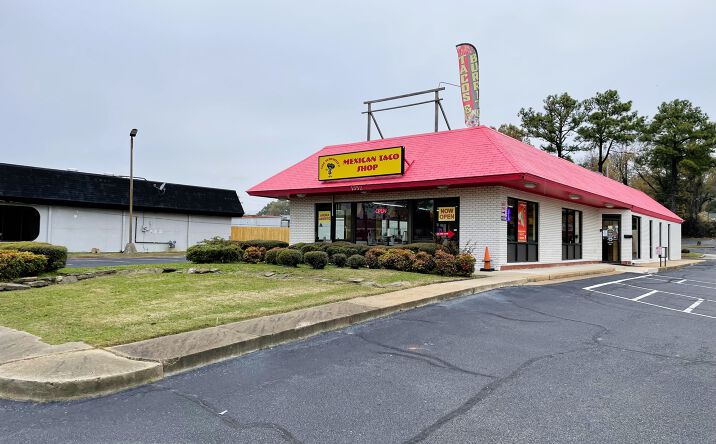 Pictures of Retail, Restaurant property located at 1352 E Shelby Dr, Memphis, TN 38116 for lease - image #1