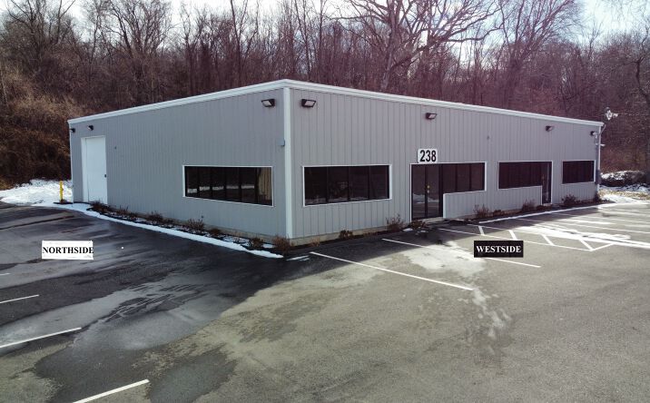Pictures of Retail, Office, Industrial property located at 238 Norwich Rd, Plainfield, CT 06374 for lease - image #1