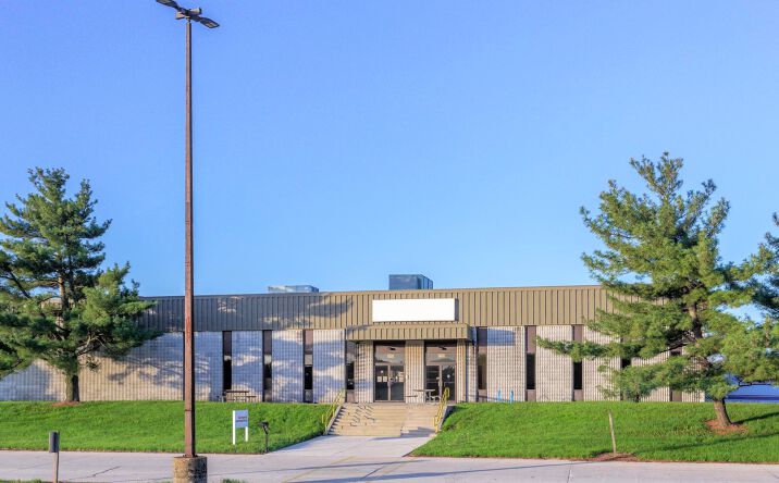 Pictures of Industrial property located at 2309 W Bloomington Rd, Champaign, IL 61822 for lease - image #1