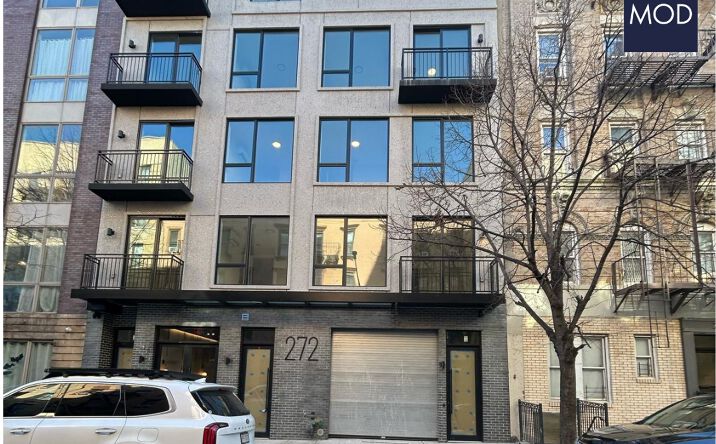Pictures of Retail property located at 272 S 1st St, Brooklyn, NY 11211 for lease - image #1