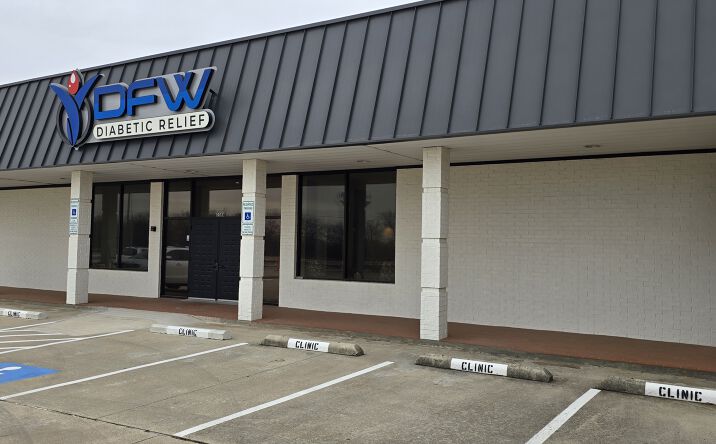Pictures of Office property located at 208 N US Hwy 377, Roanoke, TX 76262 for lease - image #1