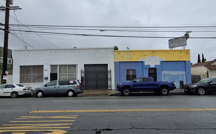 Pictures of Retail property located at 6084 S Hoover St, Los Angeles, CA 90044 for lease - image #1