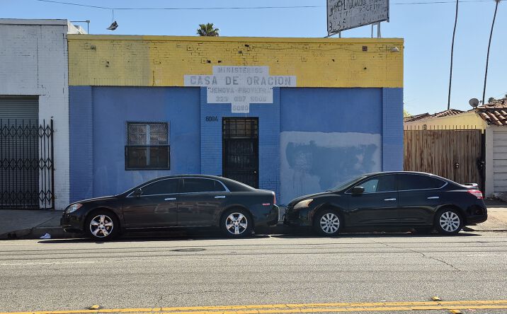 Pictures of Retail property located at 6084 S Hoover St, Los Angeles, CA 90044 for lease - image #1