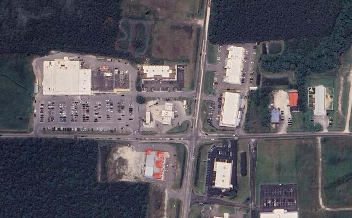 Pictures of Retail, Land property located at 965 Folkstone Rd, Sneads Ferry, NC 28460 for lease - image #1