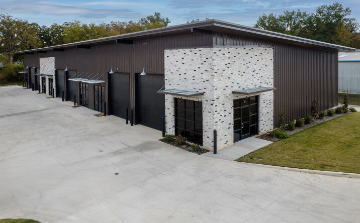 Pictures of Retail, Office property located at 6708 S Broadway Ave, Tyler, TX 75703 for lease - image #1