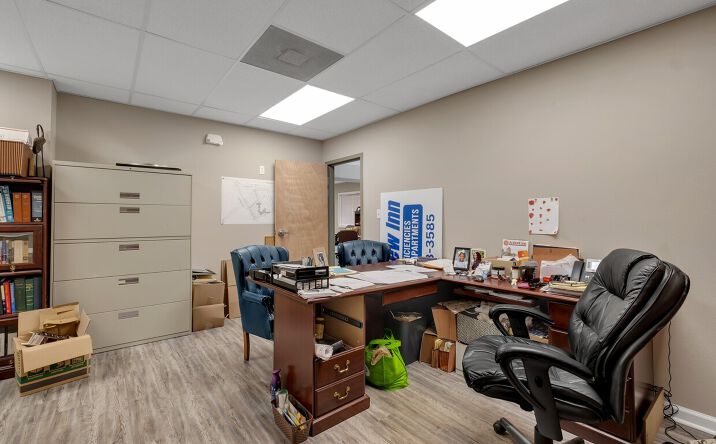 Pictures of Office property located at 1760 Thomasville Rd, Tallahassee, FL 32303 for lease - image #1