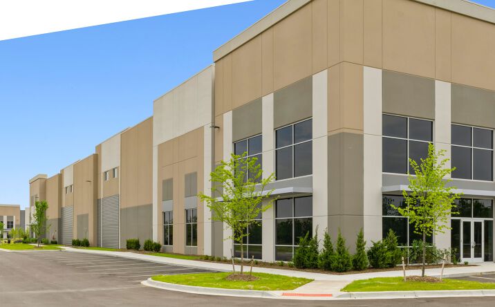 Pictures of Industrial property located at 2801 W Saginaw St, Lansing, MI 48915 for sales - image #1