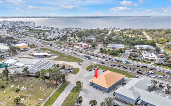 Pictures of Retail, Office property located at 4694 S Tamiami Trl, Port Charlotte, FL 33980 for lease - image #1