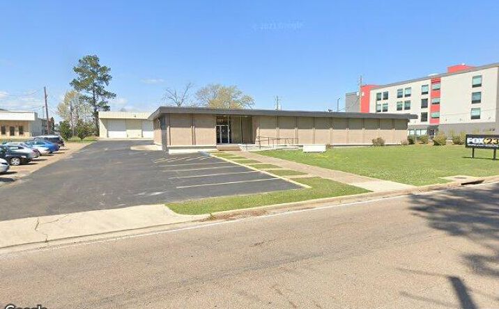 Pictures of Office property located at 120 N 40th Ave, Hattiesburg, MS 39401 for sales - image #1