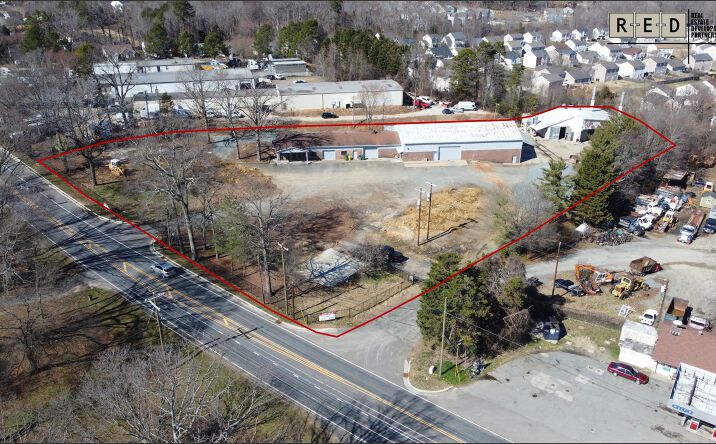 Pictures of Industrial property located at 8828 Mt Holly Rd, Charlotte, NC 28214 for lease - image #1