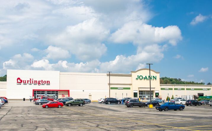 Pictures of Retail property located at 3700 William Penn Hwy, Monroeville, PA 15146 for sales - image #1