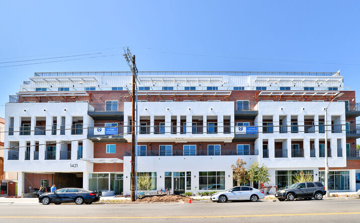 Pictures of Retail, Office, Restaurant property located at 1421 W Adams Blvd, Los Angeles, CA 90007 for lease - image #1