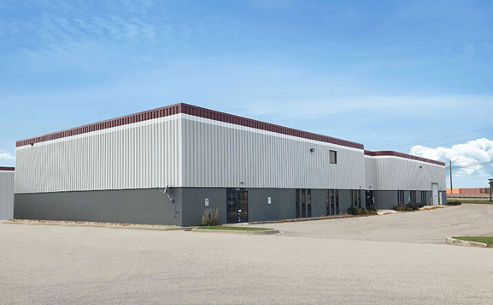 Pictures of Industrial property located at 300 County Line Rd, Bensenville, IL 60106 for lease - image #1