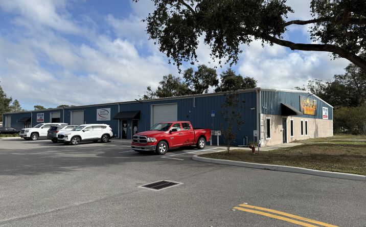 Pictures of Industrial property located at 7304 Causeway Blvd, Tampa, FL 33619 for lease - image #1