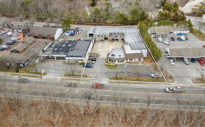 Pictures of Retail, Office, Industrial property located at 348 Montauk Hwy, Wainscott, NY 11975 for lease - image #1