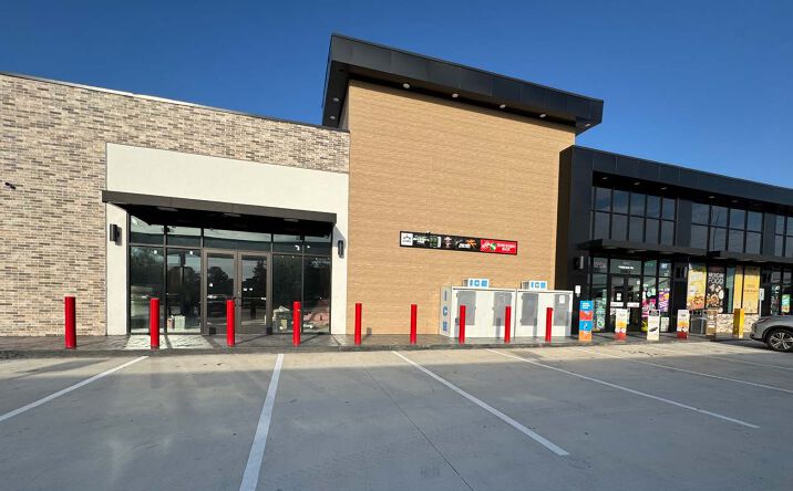 Pictures of Retail property located at 8902 Fallbrook Dr, Houston, TX 77064 for lease - image #1