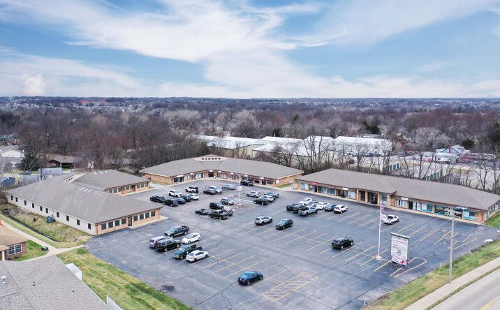 Pictures of Retail, Office property located at 3910-3930 South Old Highway 94, Saint Charles, MO 63304 for lease - image #1