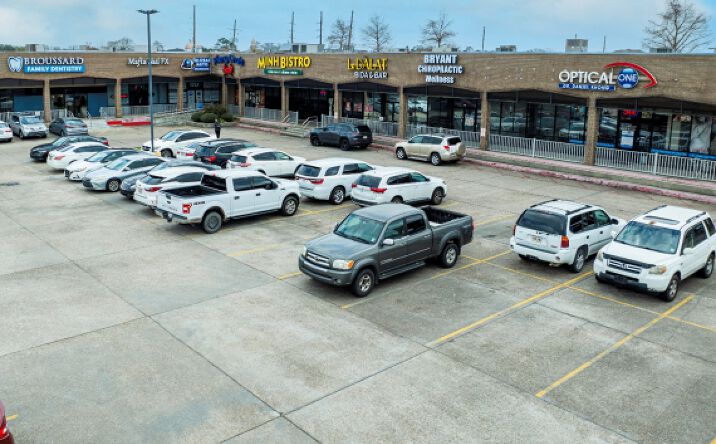 Pictures of Retail, Office, Restaurant property located at 2645 Manhattan Blvd, Harvey, LA 70058 for lease - image #1