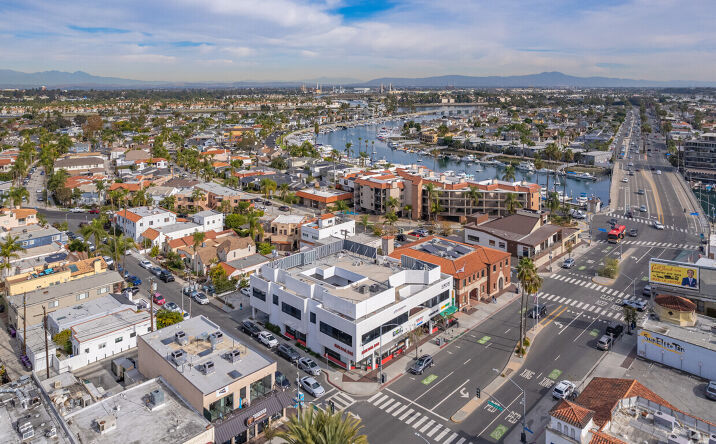 Pictures of Office property located at 5353 2nd St, Long Beach, CA 90803 for lease - image #1