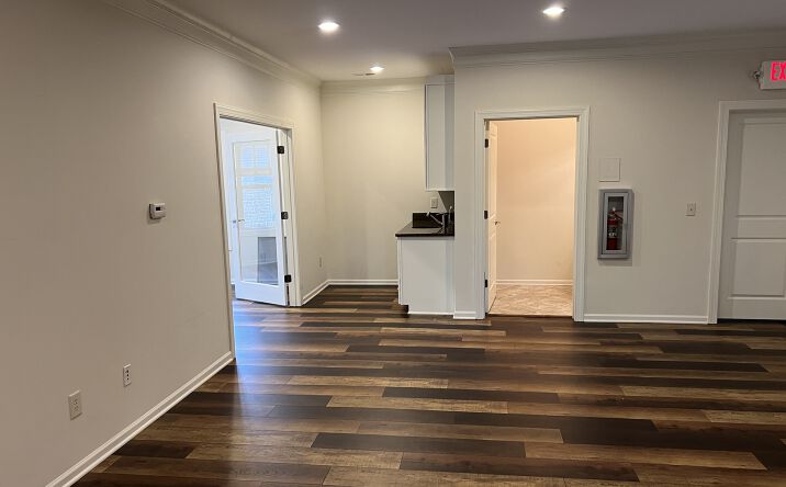 Pictures of Office property located at 2513 Shallowford Rd, Marietta, GA 30066 for lease - image #1