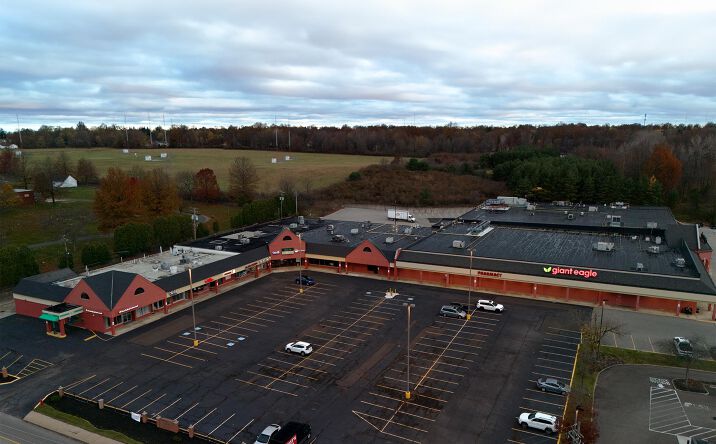 Pictures of Retail, Restaurant property located at 6000 Royalton Rd, North Royalton, OH 44133 for sales - image #1
