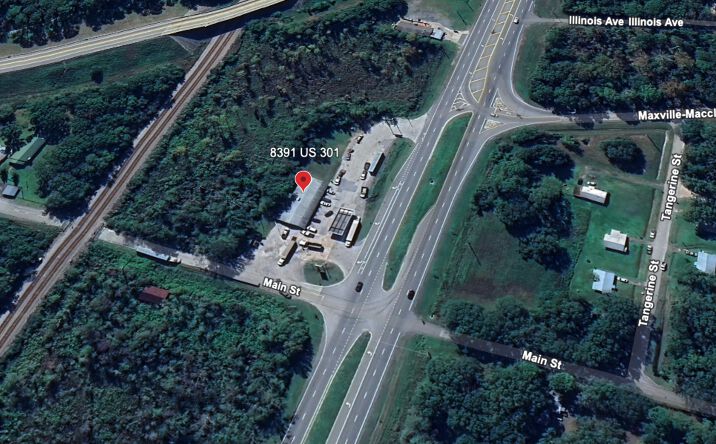 Pictures of Restaurant property located at 8391 US-301, Jacksonville, FL 32234 for lease - image #1