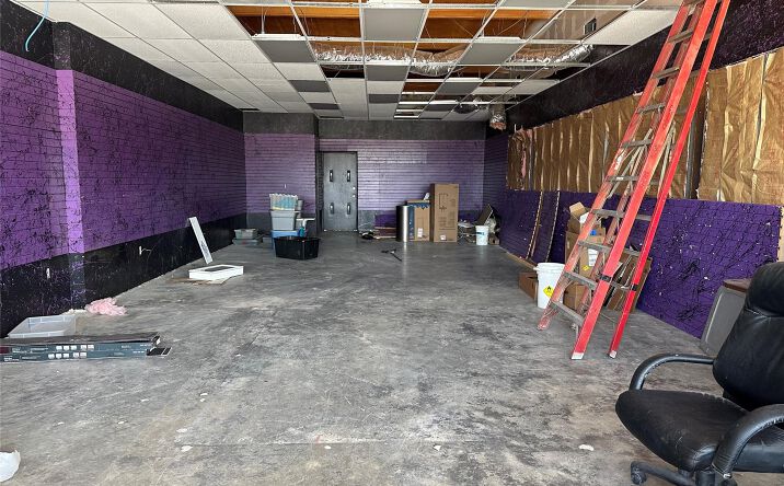 Pictures of Retail property located at 1886 Mineral Wells Hwy, Weatherford, TX 76088 for lease - image #1