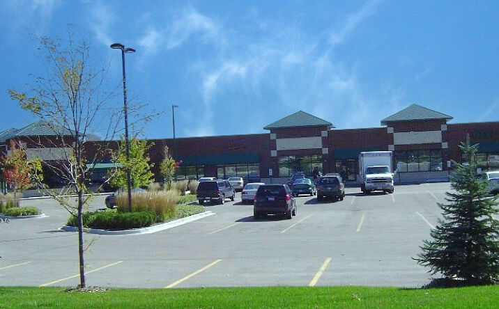 Pictures of Retail property located at 1925 Huntley Rd, West Dundee, IL 60118 for lease - image #1