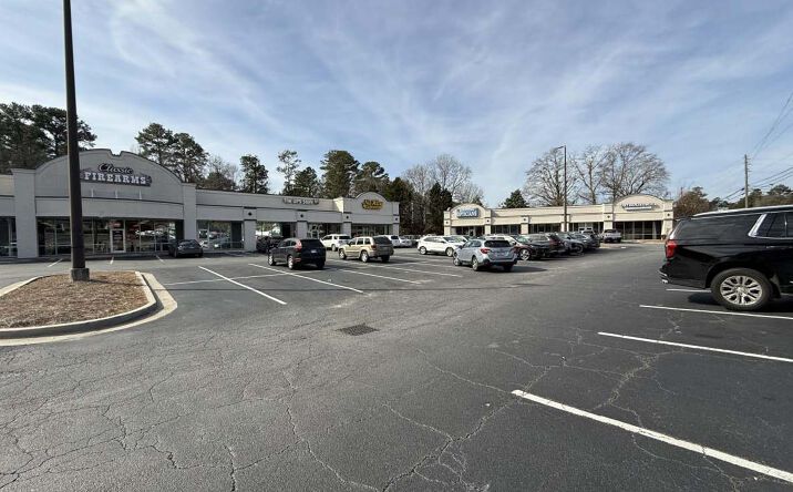 Pictures of Retail property located at 3780 Northside Dr, Macon, GA 31210 for lease - image #1