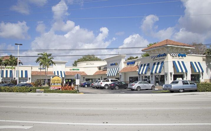 Pictures of Retail property located at 801 N Federal Hwy, Boca Raton, FL 33432 for lease - image #1