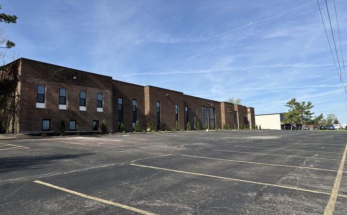 Pictures of Office property located at 7505 Sussex Dr, Florence, KY 41042 for lease - image #1