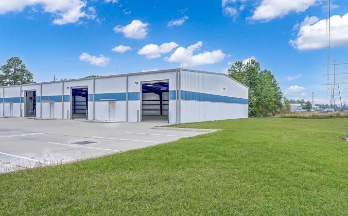 Pictures of Industrial property located at 535 S Persimmon St, Tomball, TX 77375 for lease - image #1