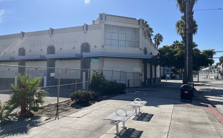 Pictures of Retail, Office, Restaurant property located at 600 Long Beach Blvd, Long Beach, CA 90802 for lease - image #1