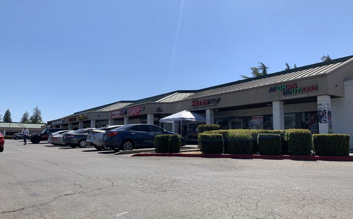 Pictures of Retail property located at 3510 Auburn Blvd, Sacramento, CA 95821 for lease - image #1