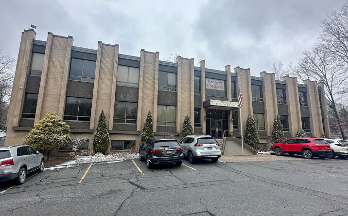 Pictures of Office property located at 531 Central Park Ave, Scarsdale, NY 10583 for lease - image #1