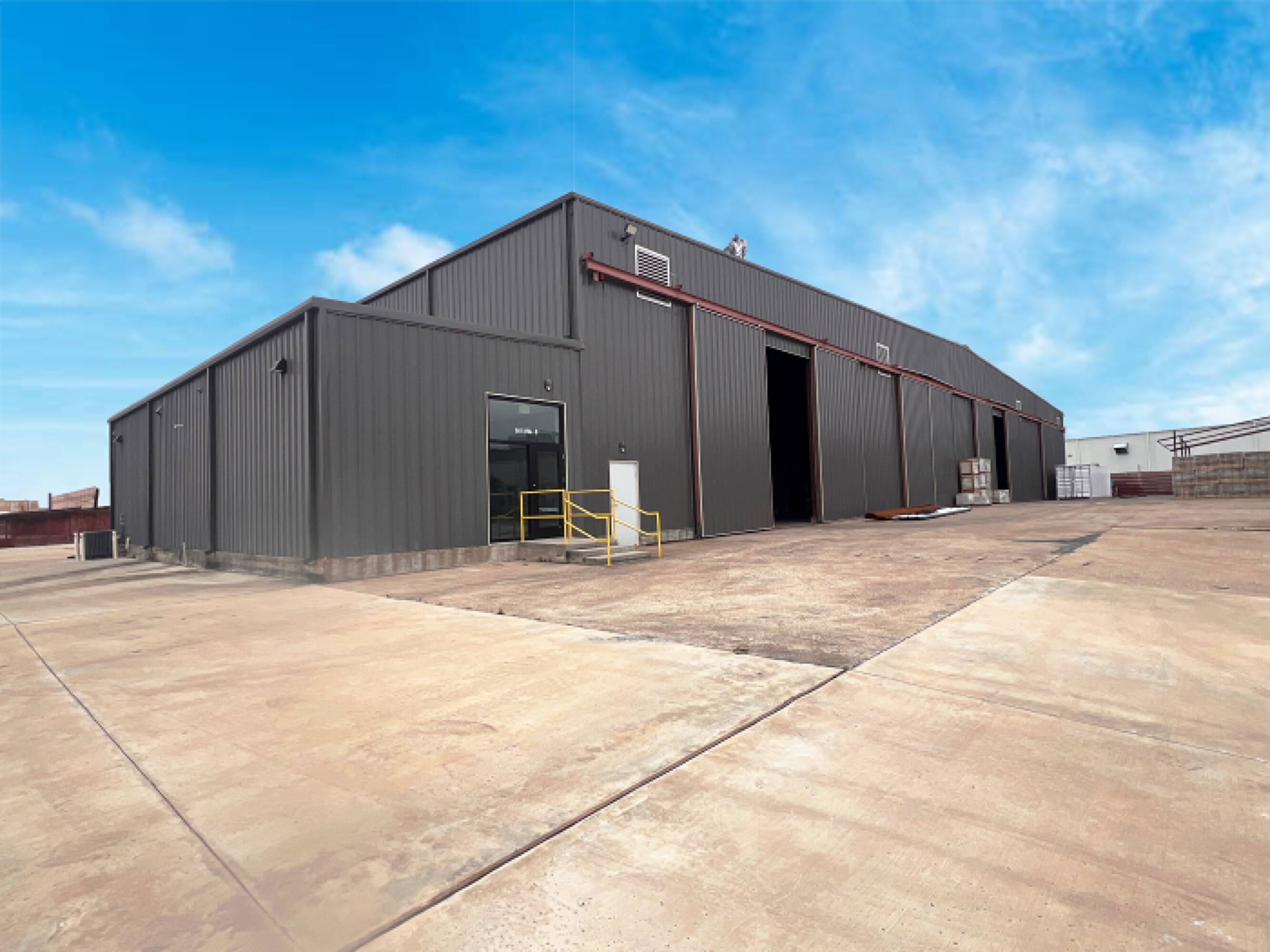 22,800 SF Office/Warehouse