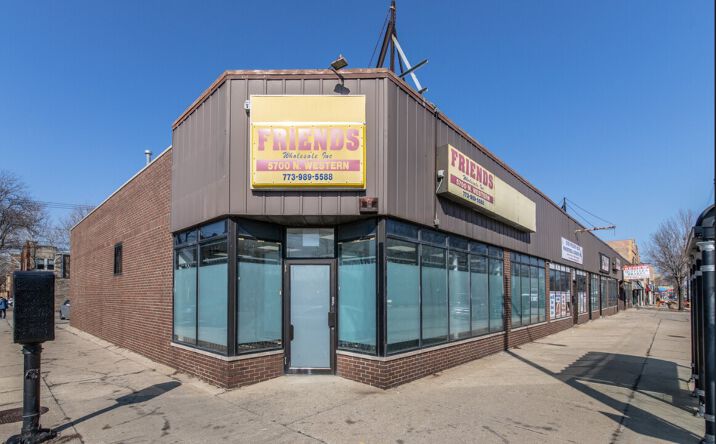 Pictures of Retail, Restaurant, Special Purpose property located at 5700 N Western Ave, Chicago, IL 60659 for lease - image #1