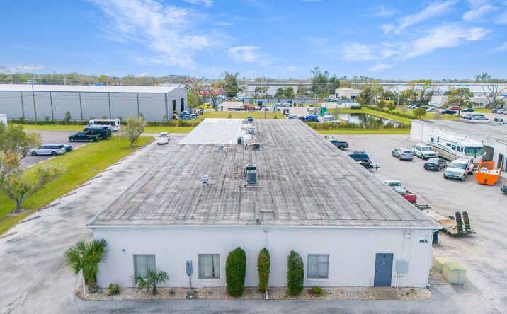 Pictures of Industrial property located at 1390 commerce, Sarasota, FL 34243 for lease - image #1