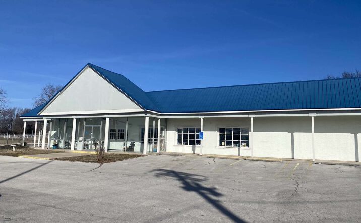 Pictures of Office, Industrial property located at 3747 W Chestnut Expy, Springfield, MO 65802 for lease - image #1