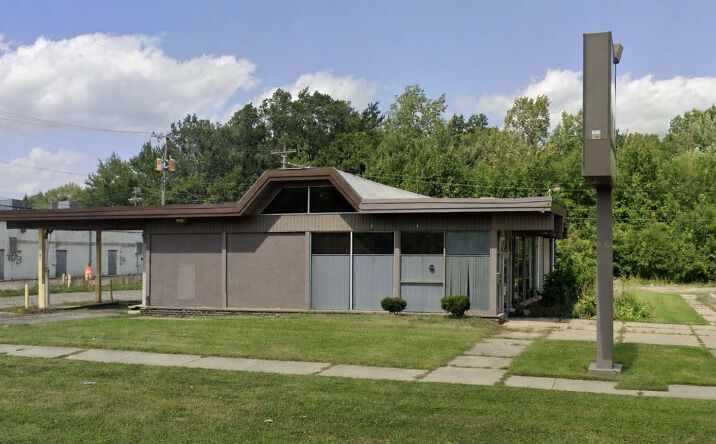 Pictures of Retail, Office property located at 31062 Ecorse Rd, Romulus, MI 48174 for lease - image #1