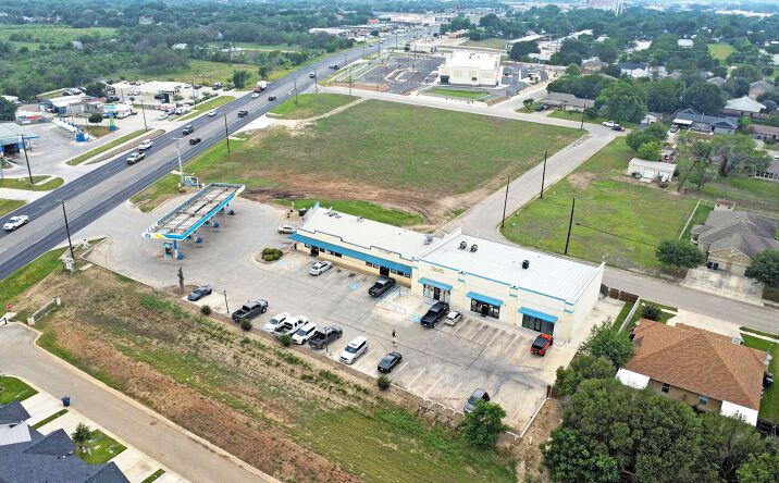 Pictures of Retail property located at 1071 East Hwy 46 S, New Braunfels, TX 78130 for lease - image #1