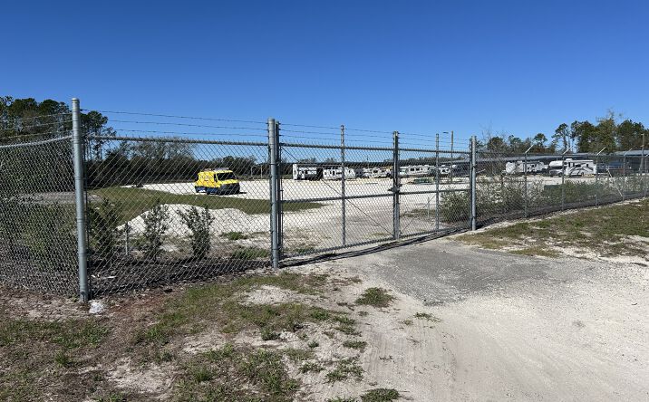 Pictures of Land property located at 4001 Trump Pl, Zephyrhills, FL 33542 for lease - image #1