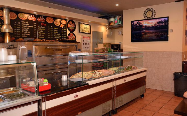 Pictures of Retail, Restaurant property located at W 33rd St, New York, NY 10001 for lease - image #1