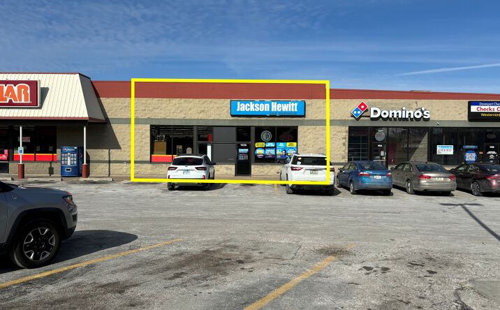 Pictures of Retail property located at 1930 Brady St, Davenport, IA 52803 for lease - image #1