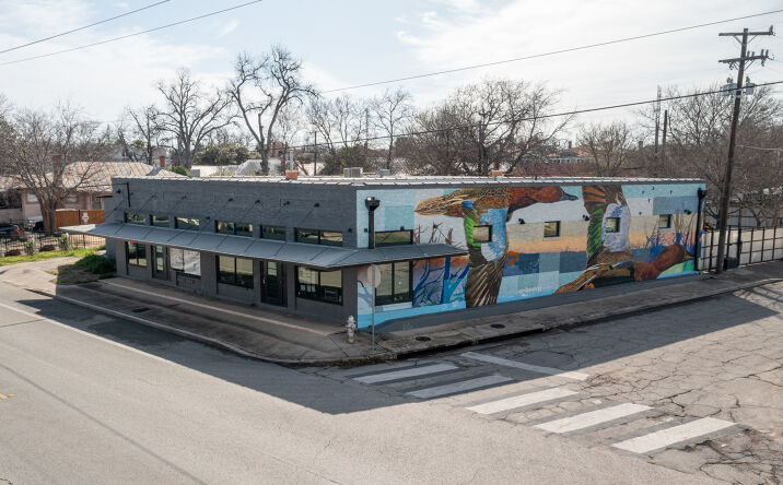 Pictures of Retail, Office, Restaurant property located at 2301 S Presa St, San Antonio, TX 78210 for lease - image #1