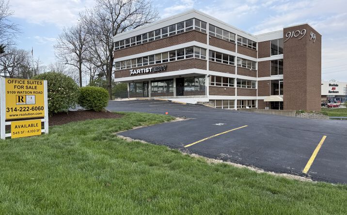 Pictures of Retail, Office property located at 9109 Watson Rd, St. Louis, MO 63126 for lease - image #1